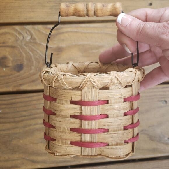 Hand Weaved baskets (set of 3) - Picture 2 of 9